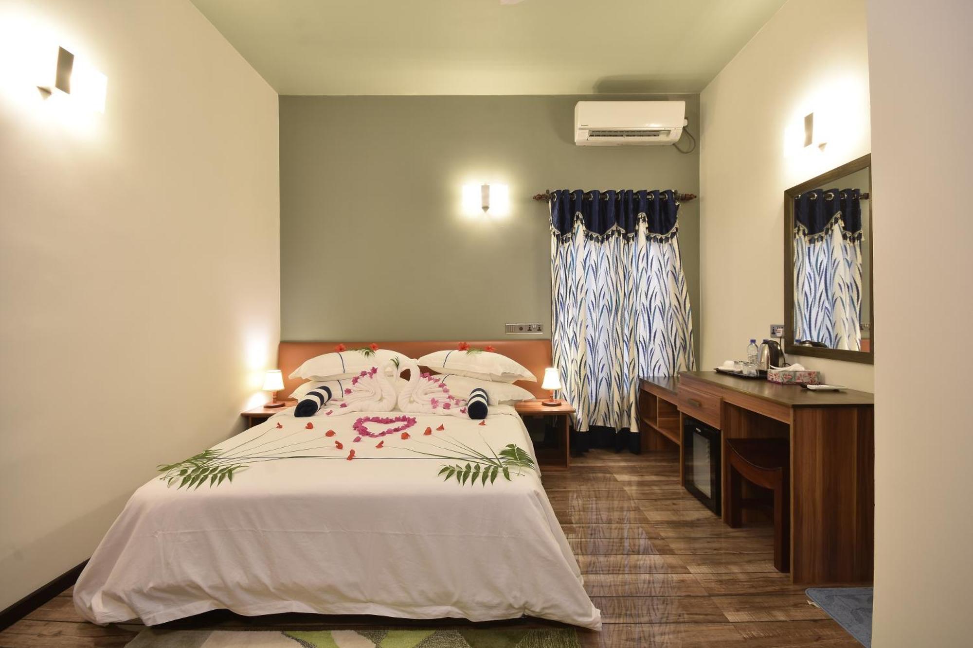 Island Home Inn Ukulhas Island Екстер'єр фото
