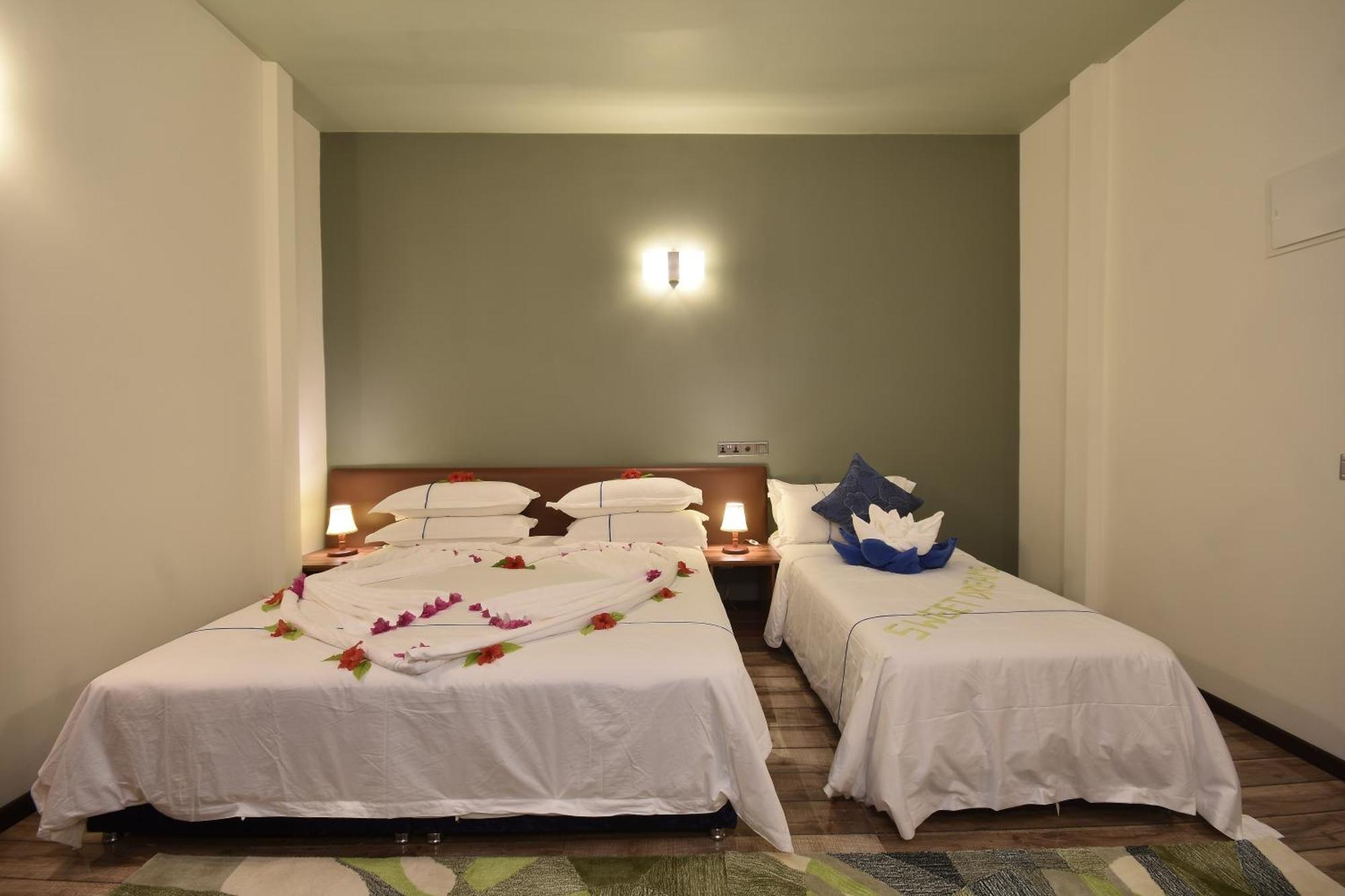 Island Home Inn Ukulhas Island Екстер'єр фото