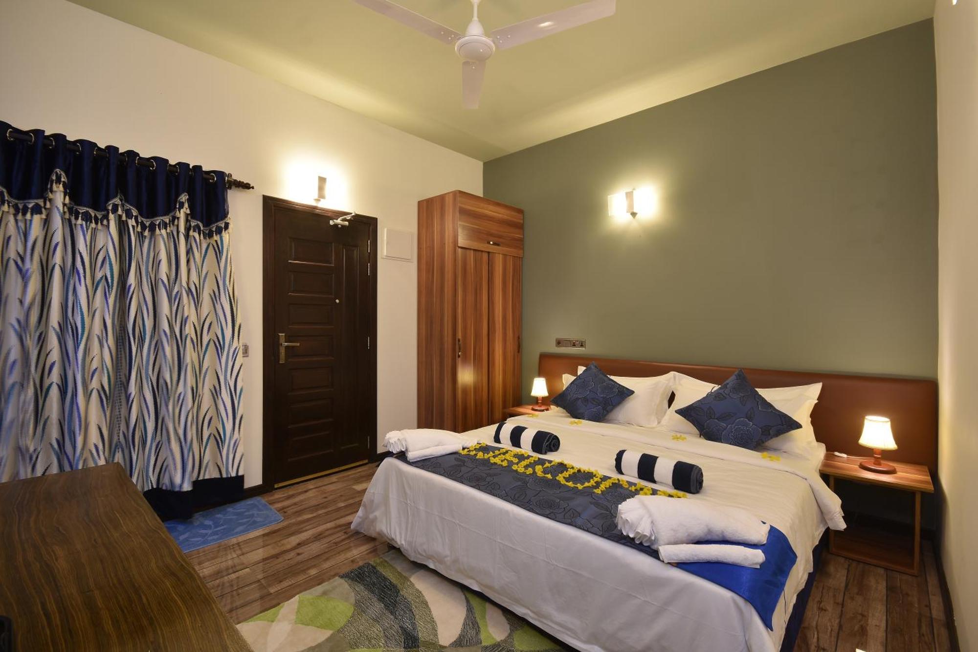 Island Home Inn Ukulhas Island Екстер'єр фото